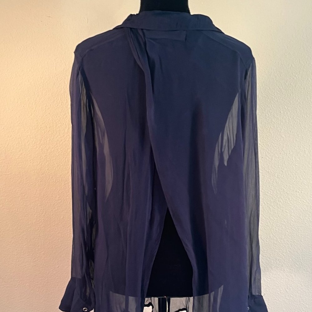 NAVY FREE PEOPLE SHEER BUTTON DOWN BLOUSE OPEN BACK SIZE MEDIUM